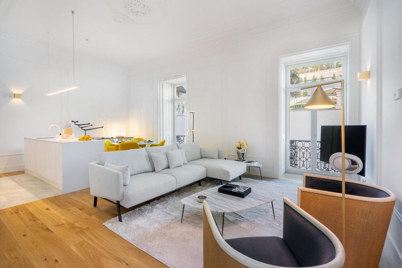 Whome | Av. Da Liberdade Deluxe W/ S-pool, Gym & Parking Lejlighed