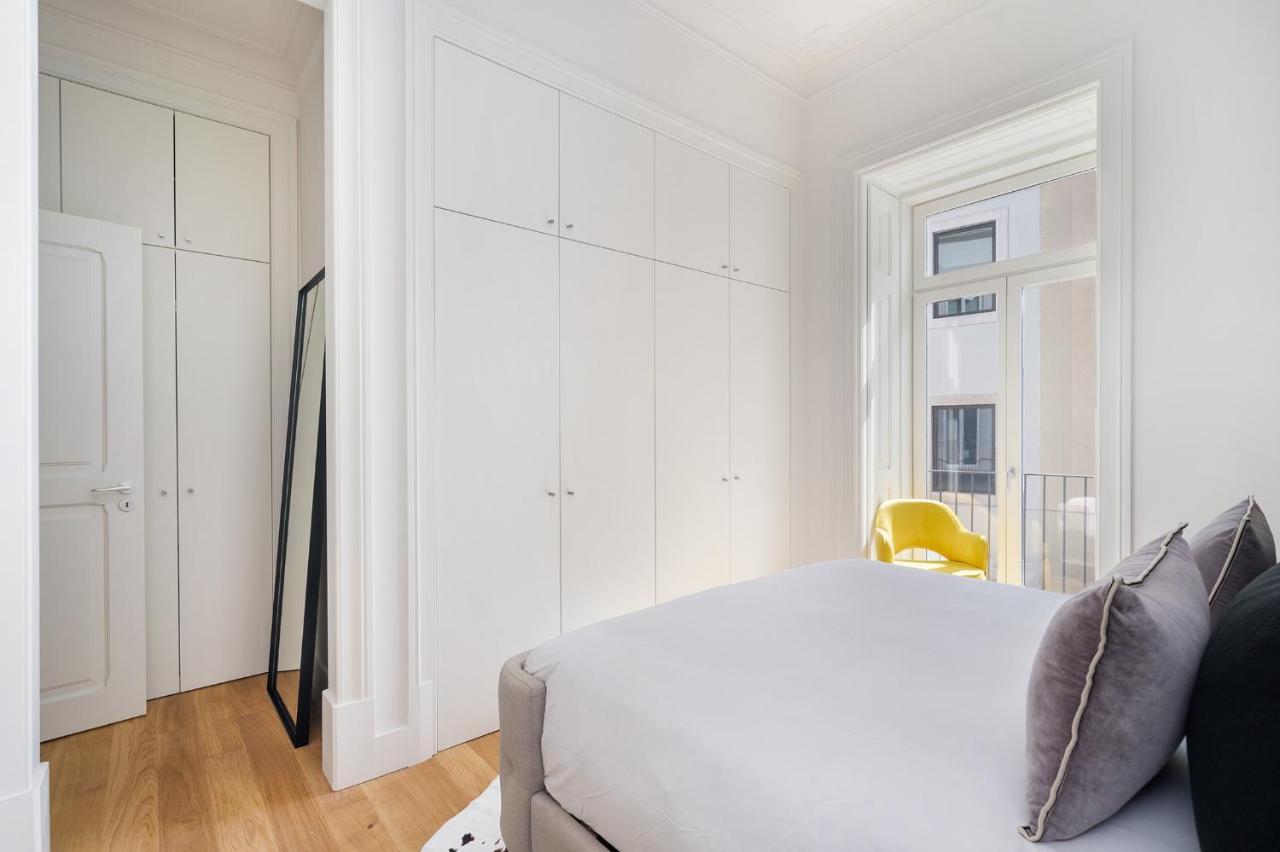 Whome | Av. Da Liberdade Deluxe W/ S-pool, Gym & Parking Lejlighed